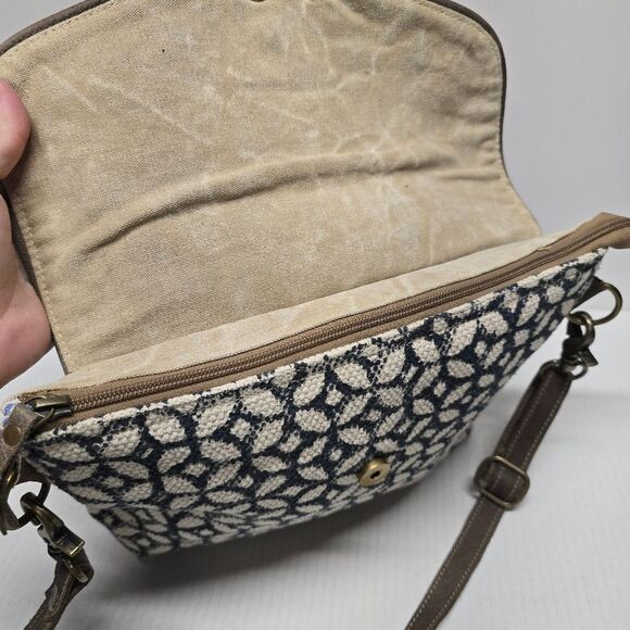 Clea Ray Bohemian Crossbody Bag Canvas And Calf Hair Leather Fur - Picture 5 of 8